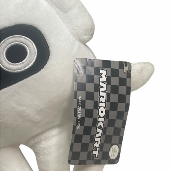 Club Mocchi Mocchi Nintendo Super Mario Mega Blooper Plush Stuffed Toy White 10” - Picture 3 of 10